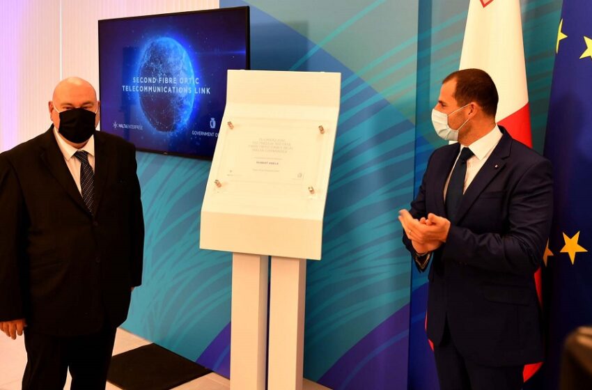  Il-PM Jinawgura T-Tieni Fibre Optic Cable Bejn Malta U Għawdex