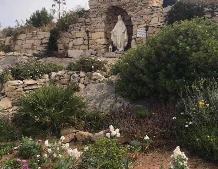  L-Awtorità Tal-Ippjanar Tgħidlu Li Wettaq Xogħol Bla Permess – Iġġiegħelu Jneħħi Kollox
