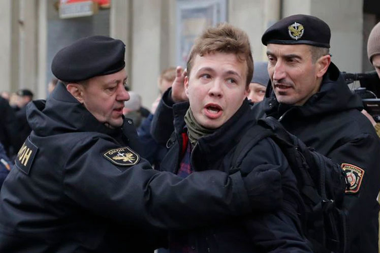  Ġurnalist Arrestat Wara Li Ajruplan Kien Fuqu Ġie Ordnat Jinżel Fil-Belarus