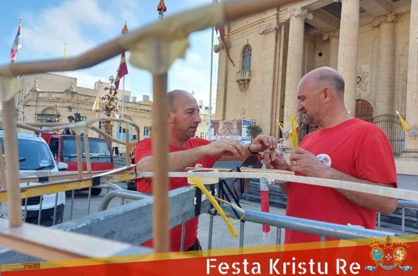  Fuoco Per Un Re – Spettaklu Tan-Nar Tal-Art Illejla Fil-Pjazza Ta’Raħal Ġdid